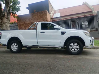 2015 Ford Ranger 2.2 Six Speed Single Cab Manual Transmission In Excellent Condition With Spare Keys