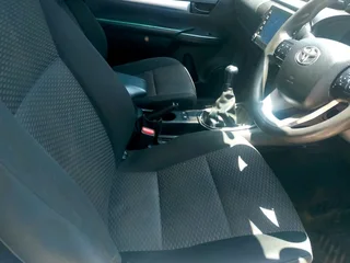 2020 TOYOTA HILUX SINGLE CAB 2.4 GD6 MANUAL TRANSMISSION IN EXCELLENT CONDITION 4X2