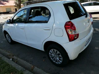 2016 TOYOTA ETIOS HATCHBACK 1.5 MANUAL TRANSMISSION IN EXCELLENT CONDITION