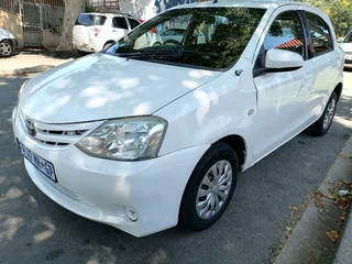 2016 TOYOTA ETIOS HATCHBACK 1.5 MANUAL TRANSMISSION IN EXCELLENT CONDITION