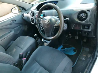 2016 TOYOTA ETIOS HATCHBACK 1.5 MANUAL TRANSMISSION IN EXCELLENT CONDITION