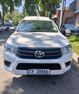 2020 TOYOTA HILUX SINGLE CAB 2.4 GD6 4X2 MANUAL TRANSMISSION IN EXCELLENT CONDITION WITH CANOPY