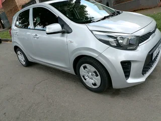 2022 KIA PICANTO 1.2 MANUAL TRANSMISSION IN EXCELLENT CONDITION WITH REVERSE CAMERA AND SENSORS