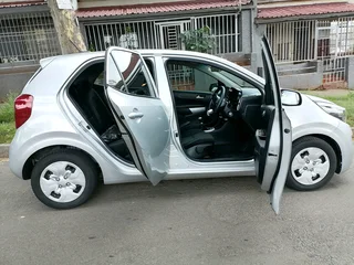 2022 KIA PICANTO 1.2 MANUAL TRANSMISSION IN EXCELLENT CONDITION WITH REVERSE CAMERA AND SENSORS