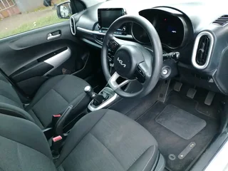 2022 KIA PICANTO 1.2 MANUAL TRANSMISSION IN EXCELLENT CONDITION WITH REVERSE CAMERA AND SENSORS