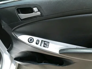 2017 HYUNDAI ACCENT 1.6 MANUAL TRANSMISSION IN EXCELLENT CONDITION WITH FULL SERVICE HISTORY