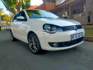2016 VOLKSWAGEN POLO VIVO SEDAN 1.6 MANUAL TRANSMISSION IN EXCELLENT CONDITION WITH SPARE KEYS