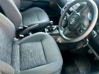 2016 VOLKSWAGEN POLO VIVO SEDAN 1.6 MANUAL TRANSMISSION IN EXCELLENT CONDITION WITH SPARE KEYS