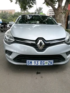 2017 Renault Clio 4 900t Manual Transmission In Excellent Condition With Service Book And Spare Keys