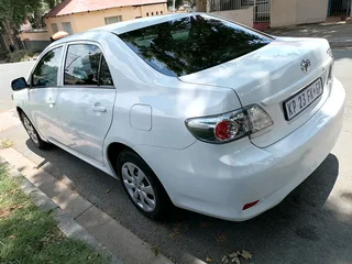 2018 TOYOTA COROLLA QUEST 1.6 MANUAL TRANSMISSION IN EXCELLENT CONDITION WITH FULL SERVICE HISTORY