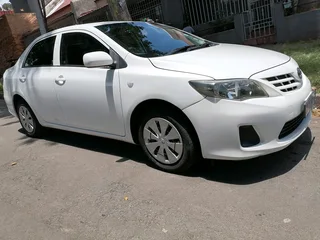 2018 TOYOTA COROLLA QUEST 1.6 MANUAL TRANSMISSION IN EXCELLENT CONDITION WITH FULL SERVICE HISTORY