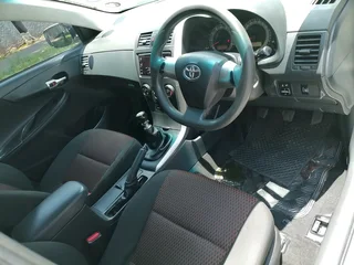 2018 TOYOTA COROLLA QUEST 1.6 MANUAL TRANSMISSION IN EXCELLENT CONDITION WITH FULL SERVICE HISTORY