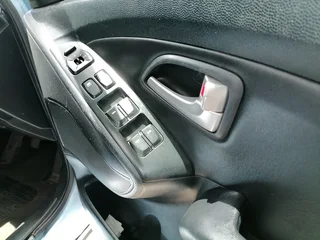 2013 HYUNDAI IX35 MANUAL TRANSMISSION IN EXCELLENT CONDITION