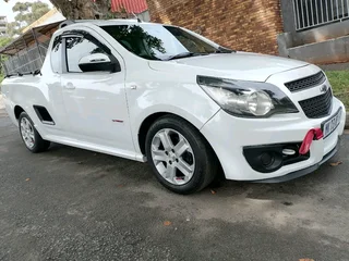 2015 CHEVROLET UTILITY BAKKIE 1.8 SPORT MANUAL TRANSMISSION IN EXCELLENT CONDITION