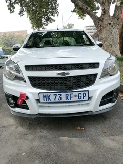 2015 CHEVROLET UTILITY BAKKIE 1.8 SPORT MANUAL TRANSMISSION IN EXCELLENT CONDITION