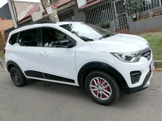 2022 RENAULT TRIBER 1.0 MANUAL TRANSMISSION IN EXCELLENT CONDITION