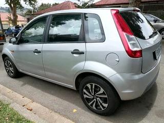 2014 FORD FIGO 1.4 MANUAL TRANSMISSION IN EXCELLENT CONDITION