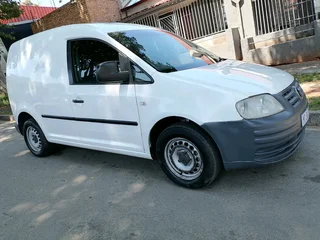 2010 VOLKSWAGEN CADDY 1.6 PANEL VAN MANUAL TRANSMISSION IN EXCELLENT CONDITION