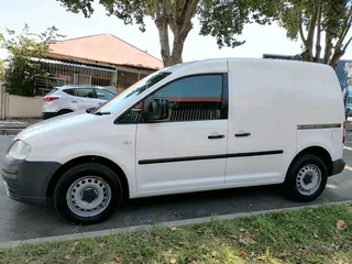 2010 VOLKSWAGEN CADDY 1.6 PANEL VAN MANUAL TRANSMISSION IN EXCELLENT CONDITION
