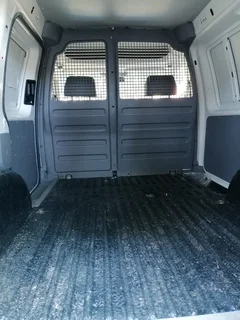 2010 VOLKSWAGEN CADDY 1.6 PANEL VAN MANUAL TRANSMISSION IN EXCELLENT CONDITION