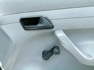 2010 VOLKSWAGEN CADDY 1.6 PANEL VAN MANUAL TRANSMISSION IN EXCELLENT CONDITION