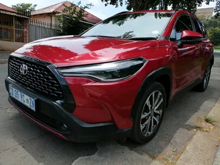 2022 TOYOTA COROLLA CROSS 1.8 AUTOMATIC TRANSMISSION IN EXCELLENT CONDITION