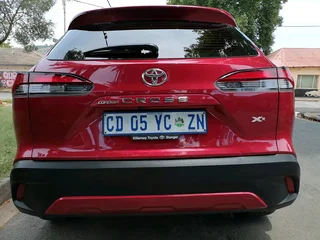 2022 TOYOTA COROLLA CROSS 1.8 AUTOMATIC TRANSMISSION IN EXCELLENT CONDITION