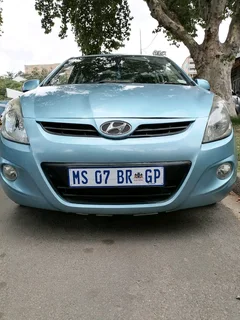 2010 HYUNDAI I20 MANUAL TRANSMISSION IN EXCELLENT CONDITION 1.4