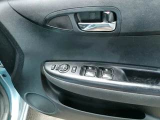 2010 HYUNDAI I20 MANUAL TRANSMISSION IN EXCELLENT CONDITION 1.4