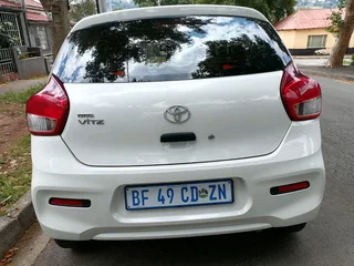 2024 TOYOTA VITZ 1.0 MANUAL TRANSMISSION IN EXCELLENT CONDITION WITH SERVICE BOOK