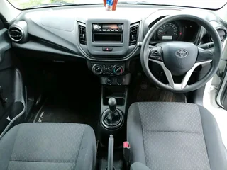 2024 TOYOTA VITZ 1.0 MANUAL TRANSMISSION IN EXCELLENT CONDITION WITH SERVICE BOOK