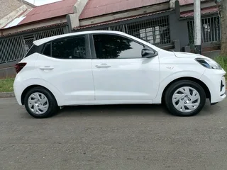 2023 HYUNDAI I10 GRAND 1.0 MANUAL TRANSMISSION IN EXCELLENT CONDITION