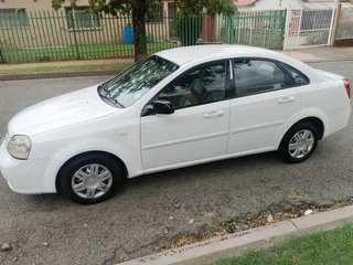 2011 CHEVROLET OPTRA MANUAL TRANSMISSION IN EXCELLENT CONDITION