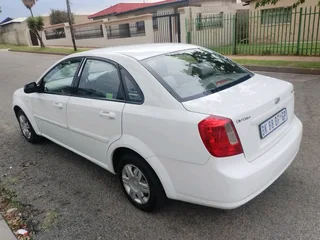 2011 CHEVROLET OPTRA MANUAL TRANSMISSION IN EXCELLENT CONDITION