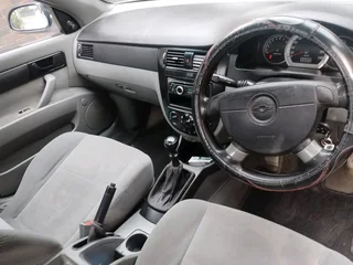 2011 CHEVROLET OPTRA MANUAL TRANSMISSION IN EXCELLENT CONDITION