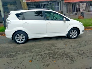 2009 Toyota Corolla Verso 1.6 Manual Transmission In Excellent Condition