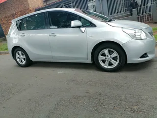 2010 Toyota Verso 1.6 Manual Transmission In Excellent Condition 7 Seater