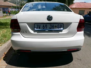 2021 VOLKSWAGEN POLO 6 SEDAN 1.4 COMFORTLINE MANUAL TRANSMISSION IN EXCELLENT CONDITION