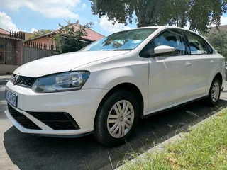 2021 VOLKSWAGEN POLO 6 SEDAN 1.4 COMFORTLINE MANUAL TRANSMISSION IN EXCELLENT CONDITION