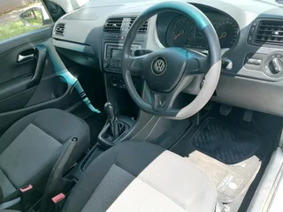 2021 VOLKSWAGEN POLO 6 SEDAN 1.4 COMFORTLINE MANUAL TRANSMISSION IN EXCELLENT CONDITION