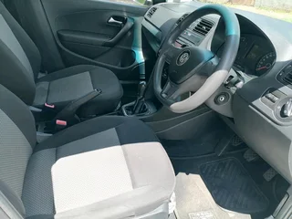 2021 VOLKSWAGEN POLO 6 SEDAN 1.4 COMFORTLINE MANUAL TRANSMISSION IN EXCELLENT CONDITION