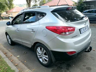 2012 HYUNDAI IX35 2.0 AUTOMATIC TRANSMISSION IN EXCELLENT CONDITION