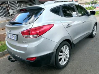 2012 HYUNDAI IX35 2.0 AUTOMATIC TRANSMISSION IN EXCELLENT CONDITION