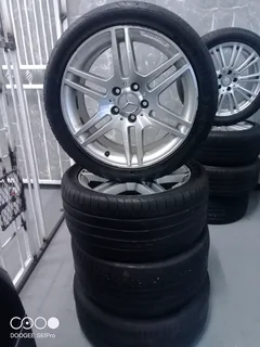 Mercedes Benz AMG W204 Mags.