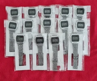 14 Digital watches R550 all