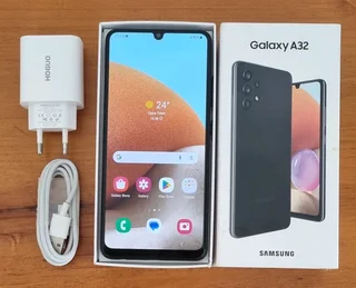 2 Samsung Phones Details In Description