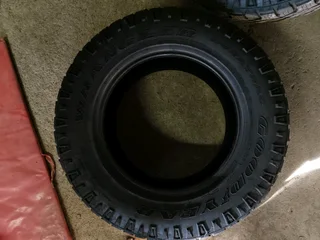 4 Wrangler wheels