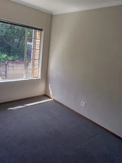 Perfect Lock-up and go Apartment to rent in the beautiful Bellevue Complex, situated in Murrayfield,