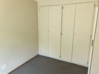 Perfect Lock-up and go Apartment to rent in the beautiful Bellevue Complex, situated in Murrayfield,