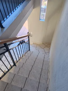 Perfect Lock-up and go Apartment to rent in the beautiful Bellevue Complex, situated in Murrayfield,